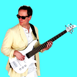 John: Bass, Vocals, Management